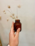 Amber glass capsule bottles w lid